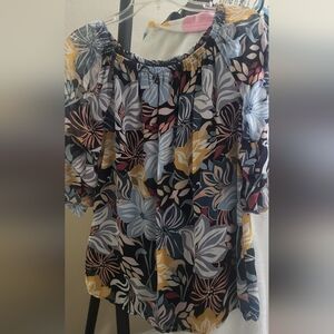 This is a beautiful blouse!